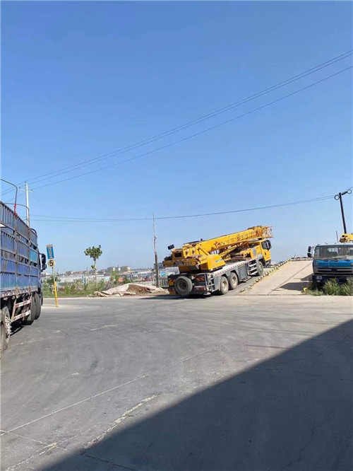 横县25吨吊车的租赁价格大概是多少？