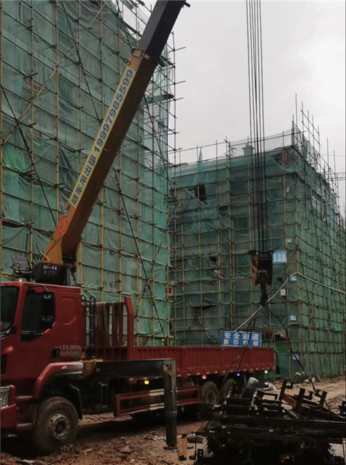 横县“慢工细活”—— 吊车的 “微动控制” 技术