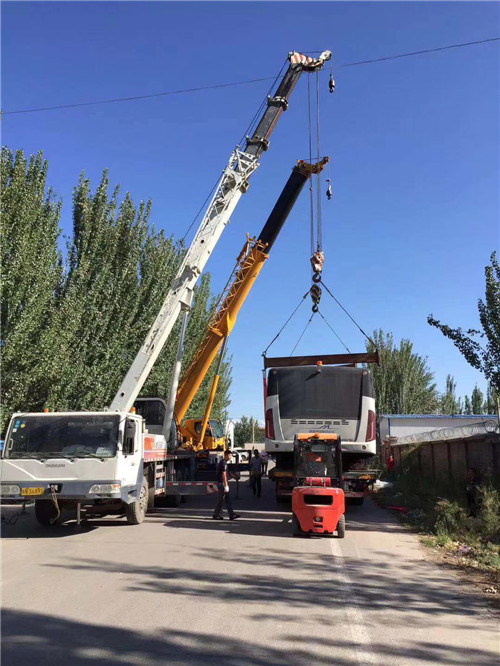 横县港口集装箱搬运案例